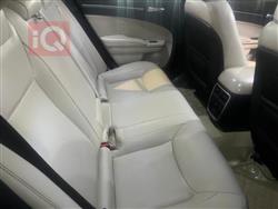 کرایسلەر 300